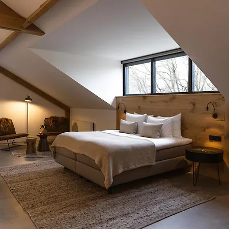 Hoeve Buytenhout * Delft