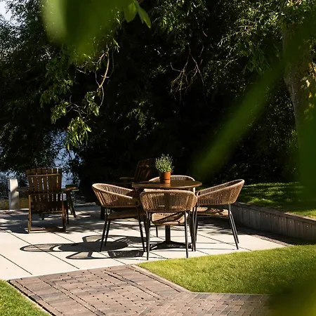 Hoeve Buytenhout 호텔 *